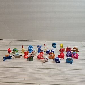 Zuru Smashers Mini Brands Mixed Lot Of 27